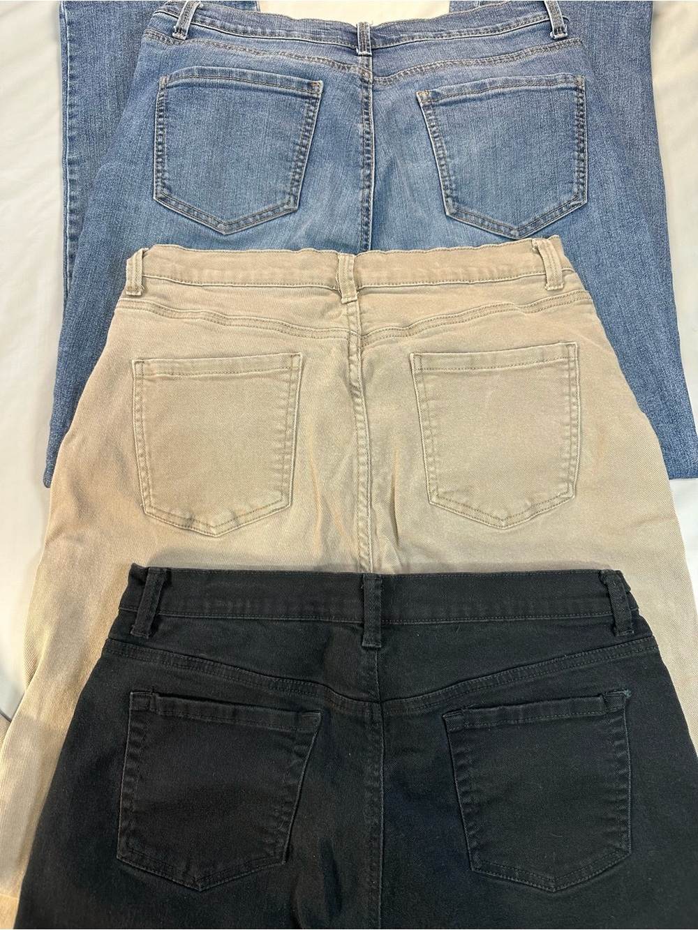 Gloria Vanderbilt Straight Leg Jeans Trio - Blue, Tan, Black size 14 - Picture 12 of 12